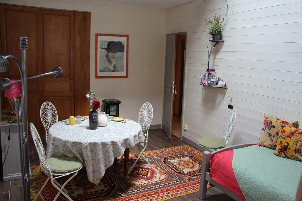 Les Ateliers D'Art Bed & Breakfast Roanne Dış mekan fotoğraf